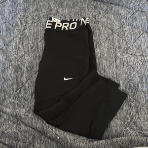 Nike Black Leggings Pro Performance Capri Length